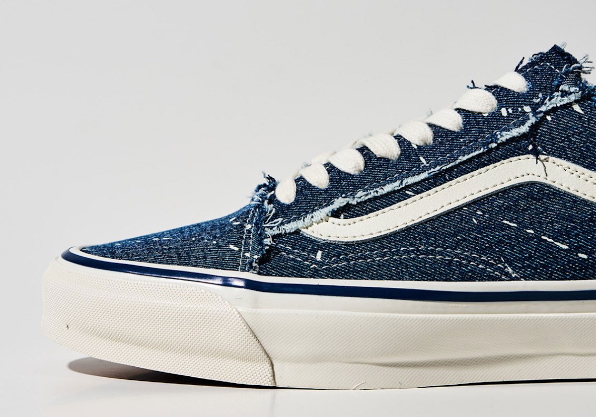 INVINCIBLE x Vans Old Skool Off The Rhyme 6