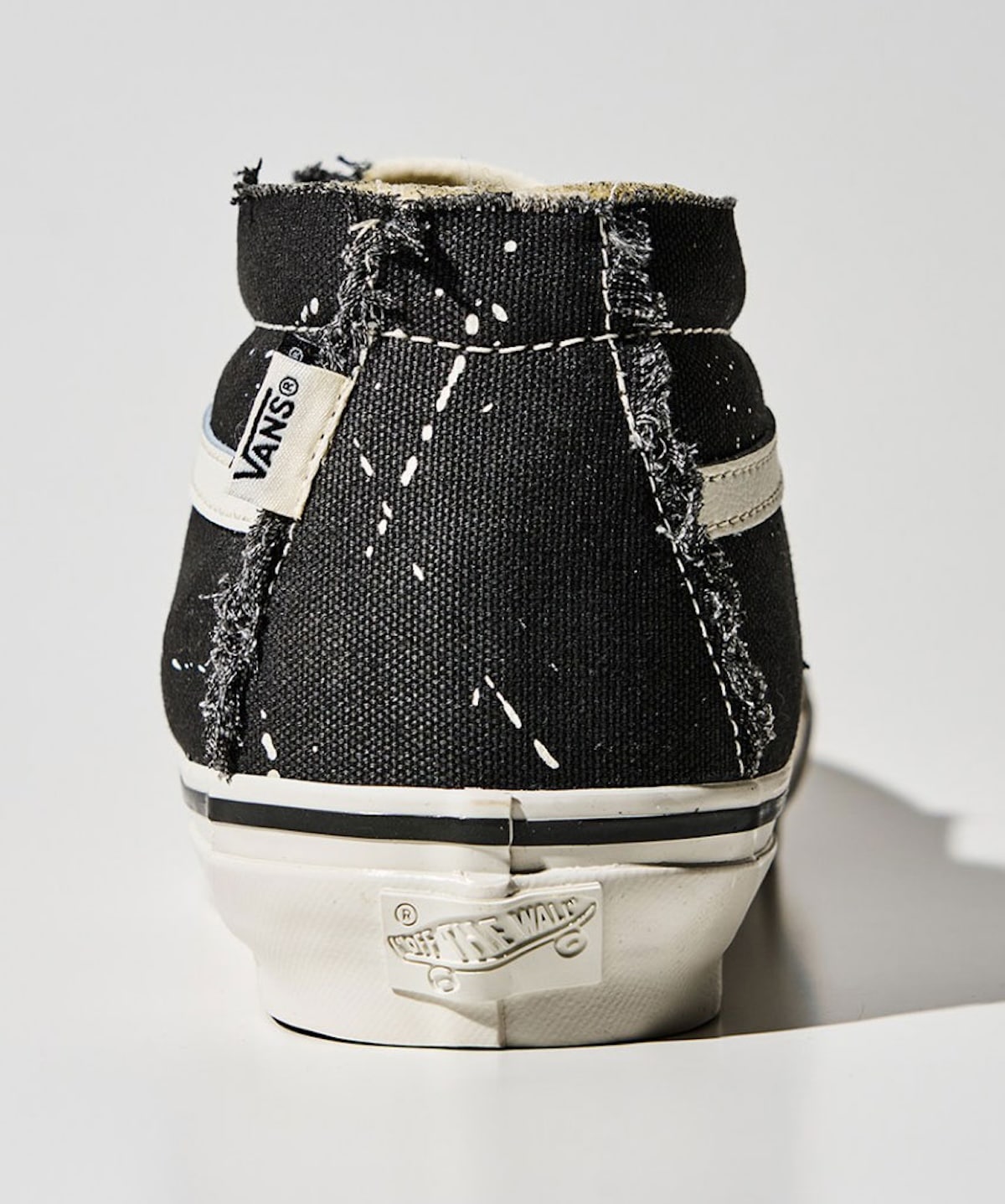 INVINCIBLE x Vans Sk8-Mid Off The Rhyme 3