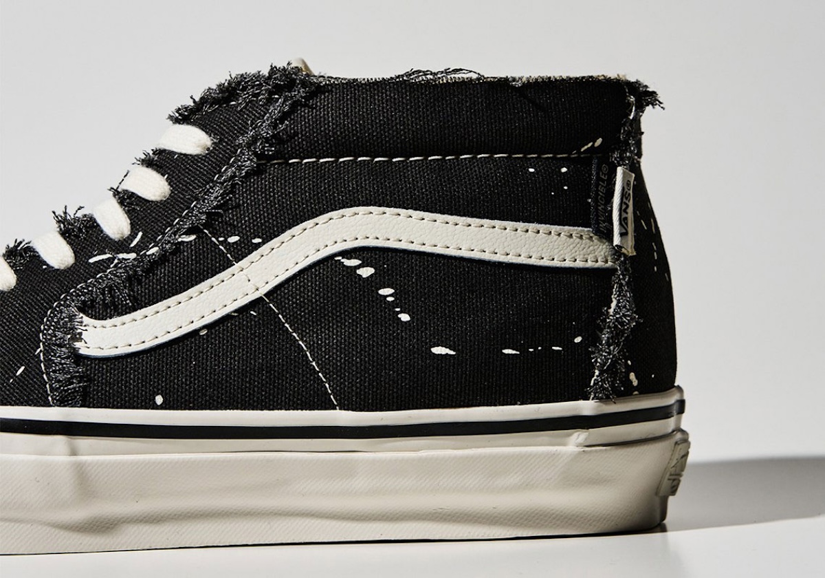 INVINCIBLE x Vans Sk8-Mid Off The Rhyme 7