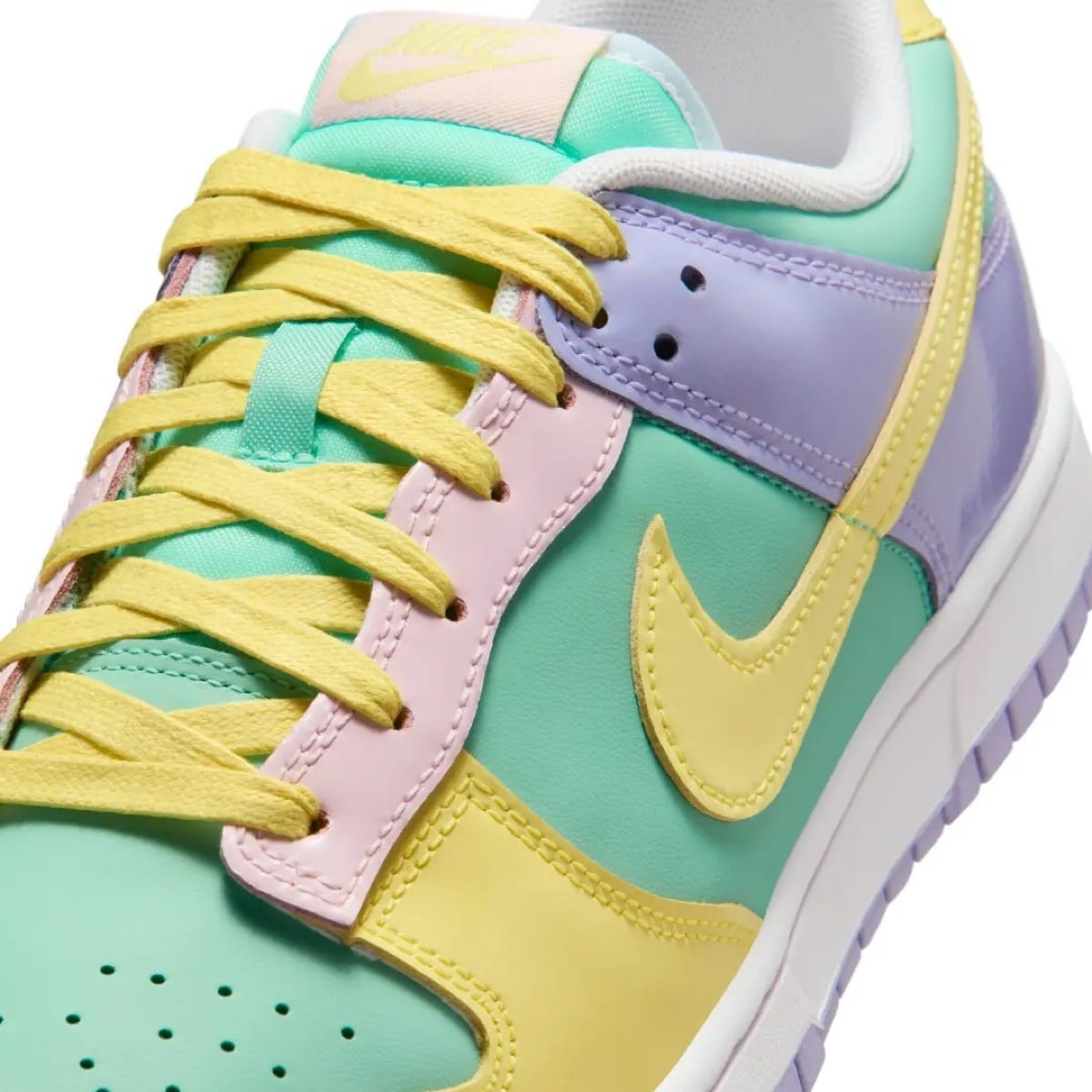 Nike Dunk Low Easter 2026 IQ9404-349 7