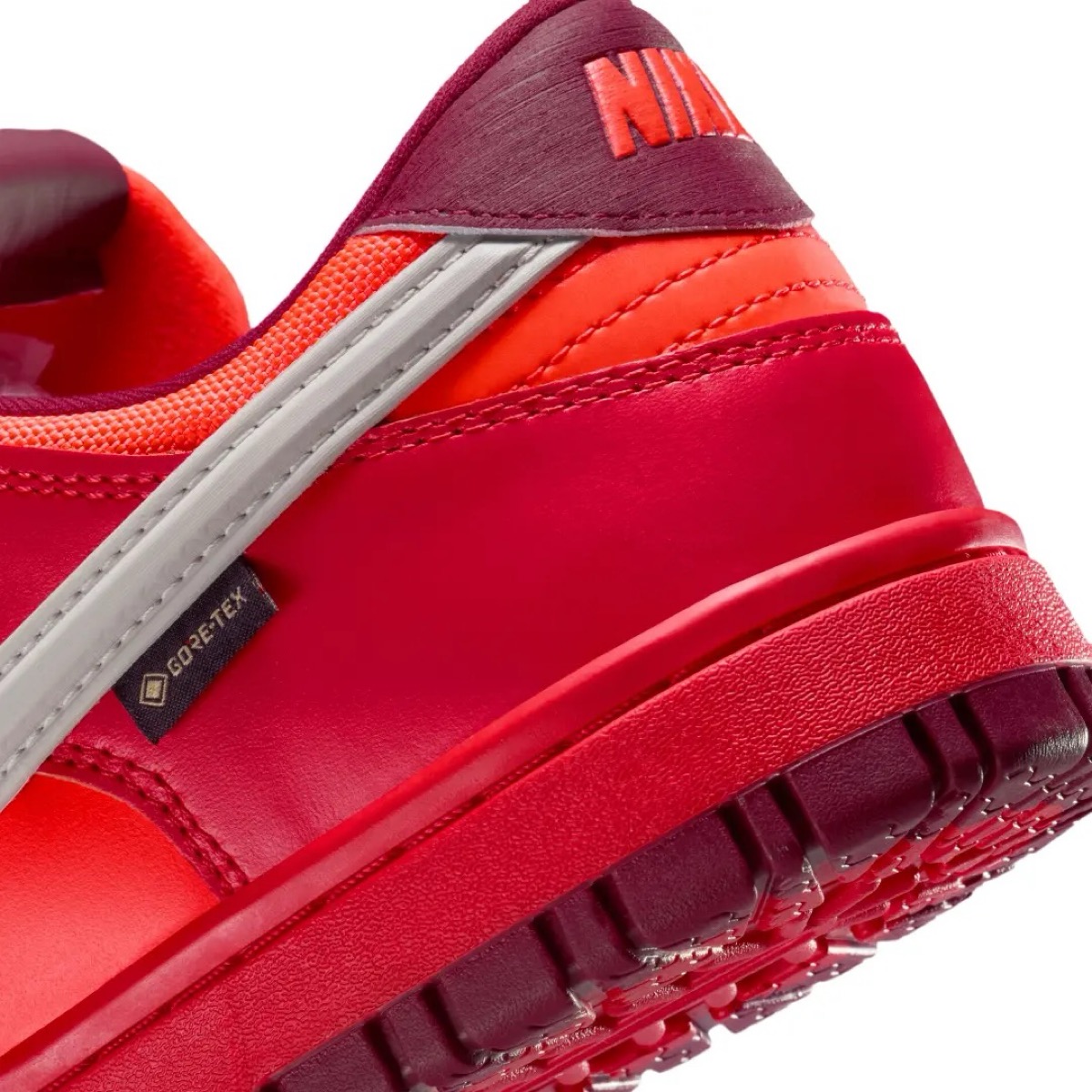 Nike Dunk Low Gore-Tex Light Crimson HQ2053-800 8