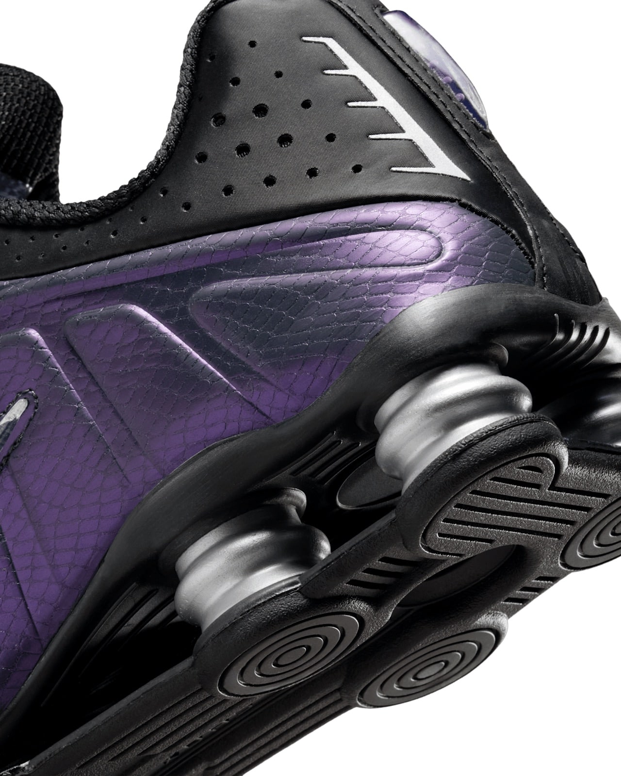 Nike Shox R4 Black Metallic Silver IO4546-002 8