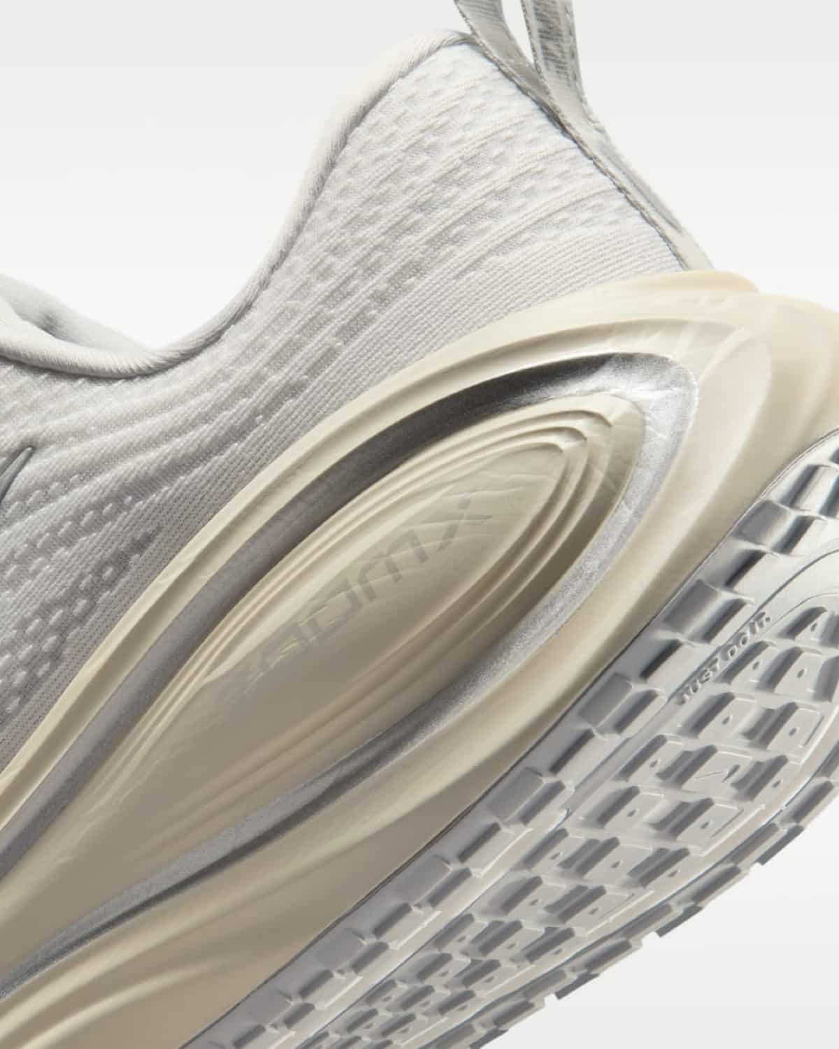 Nike Vomero Plus Platinum Tint IQ0308-094 8