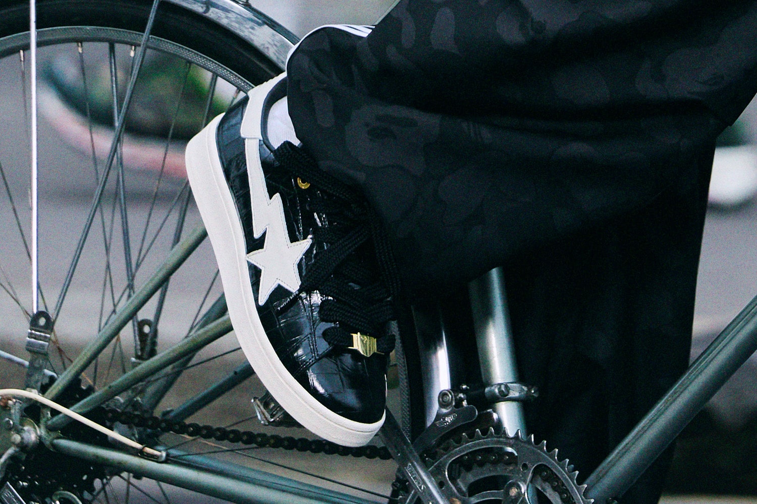 Adidas Campus wraca do formy dzięki kolaboracji z BAPE