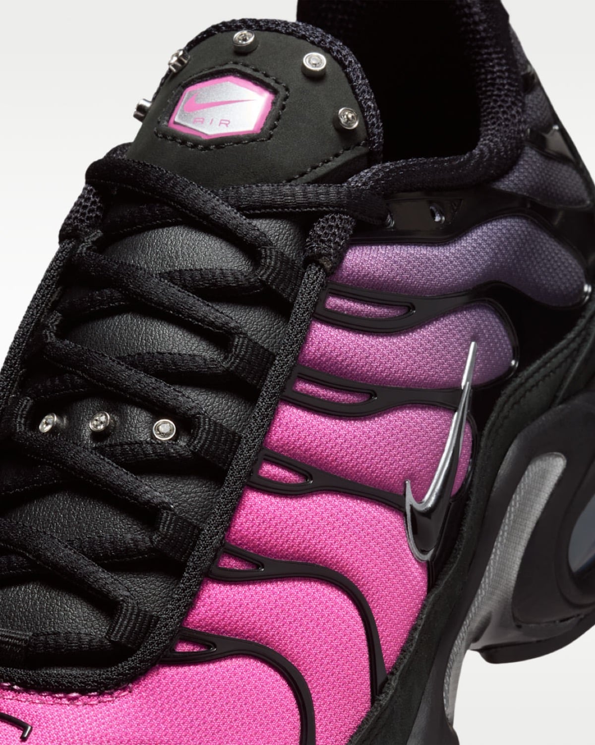 Nike Air Max Plus Black Peony IQ0280-010 7