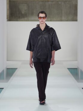 COS Spring Summer 2026 Korea Runway 1