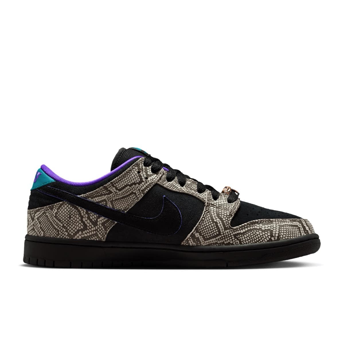 Dashawn Jordan x Nike SB Dunk Low Copperhead IB6208-200 3