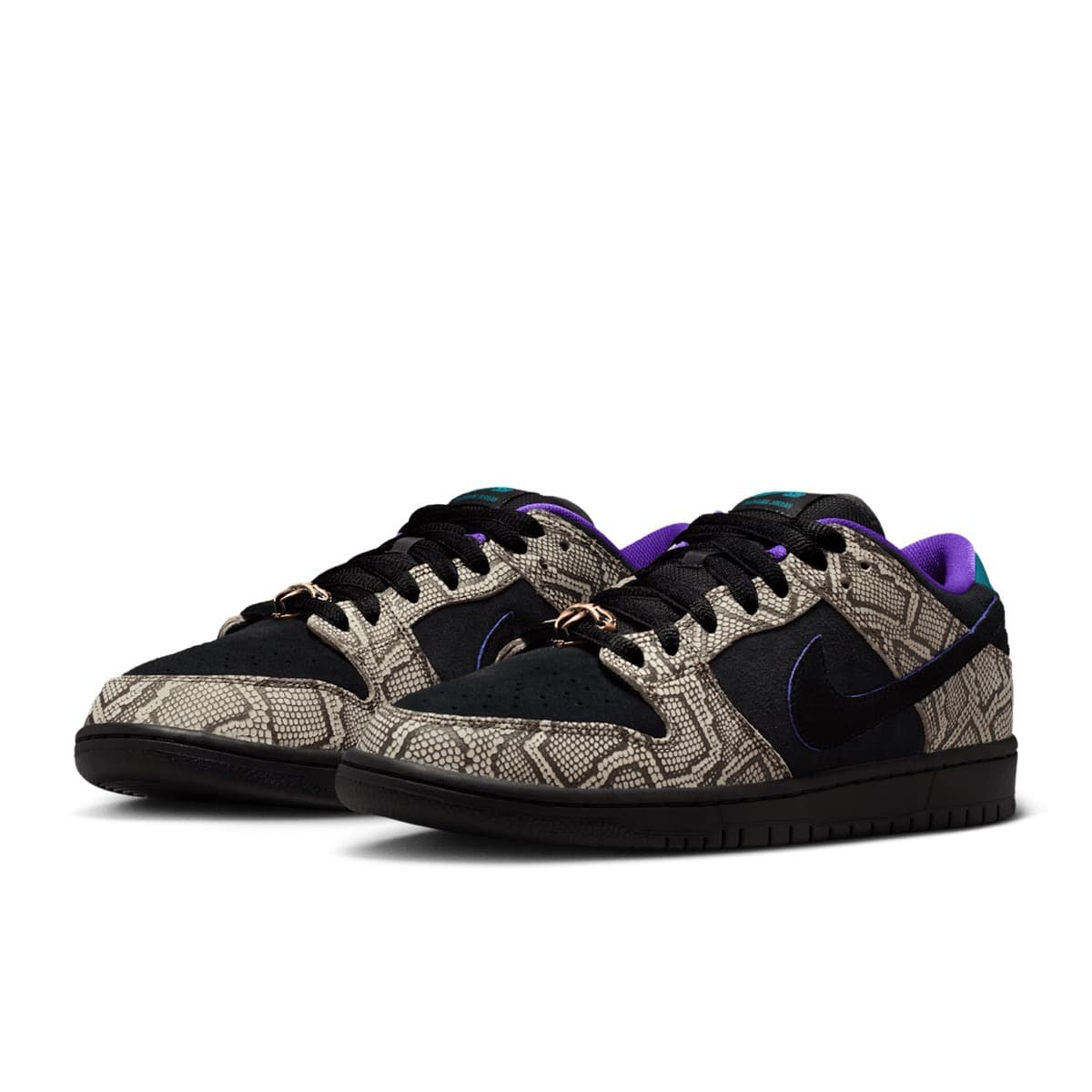 Dashawn Jordan x Nike SB Dunk Low Copperhead IB6208-200 4