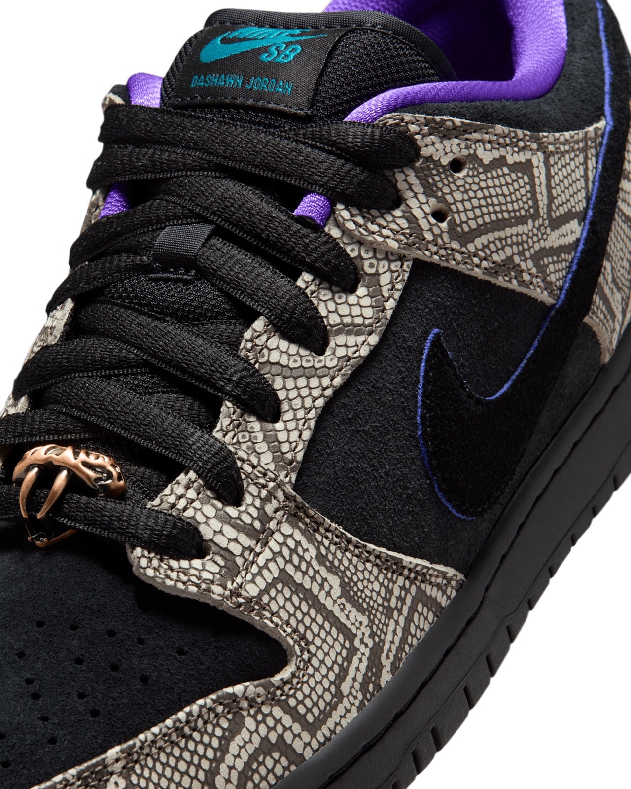 Dashawn Jordan x Nike SB Dunk Low Copperhead IB6208-200 7