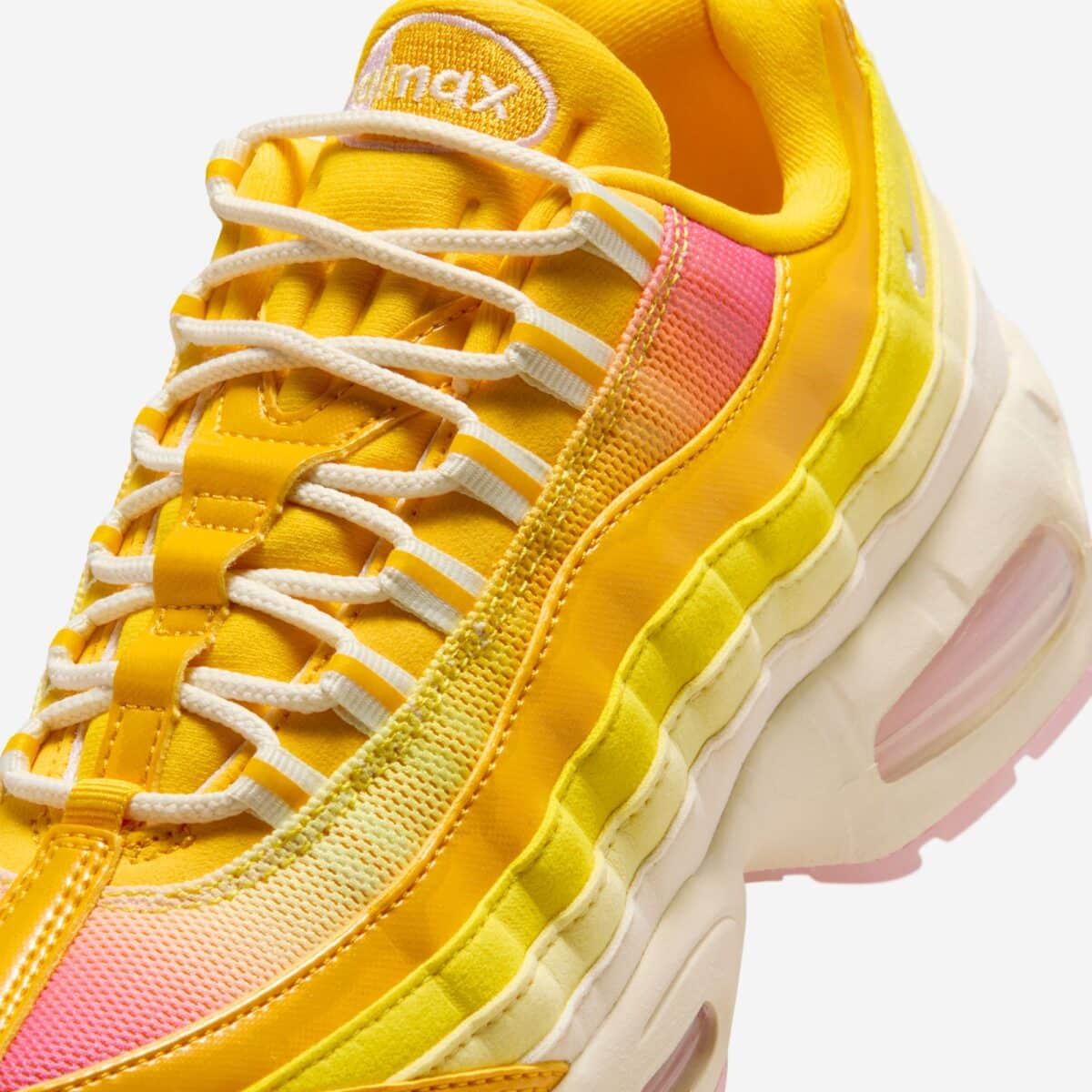 Nike Air Max 95 University Gold Pink Foam IQ0382-739 7