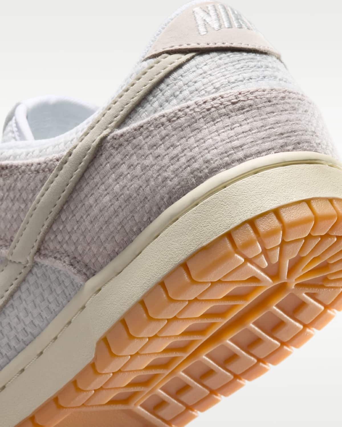 Nike Dunk Low SE Moon Particle Photon Dust II7078-200 8