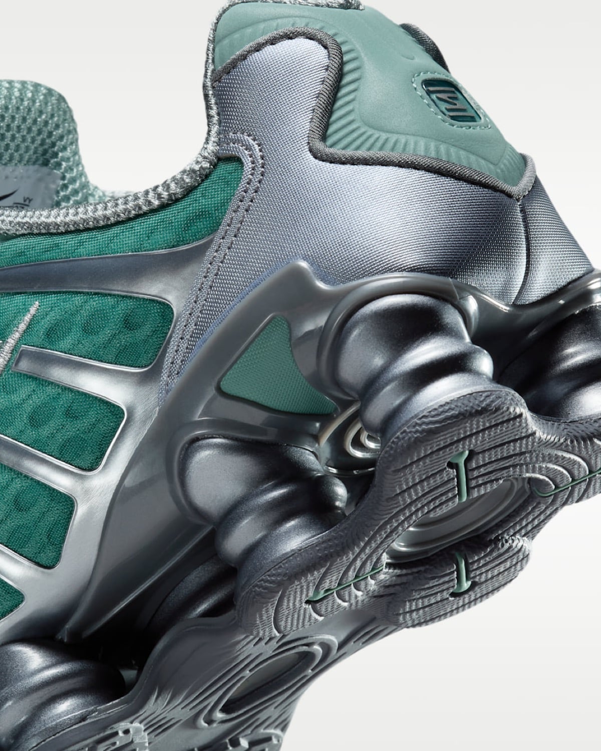 Nike Shox TL Cannon AR3566-007 8
