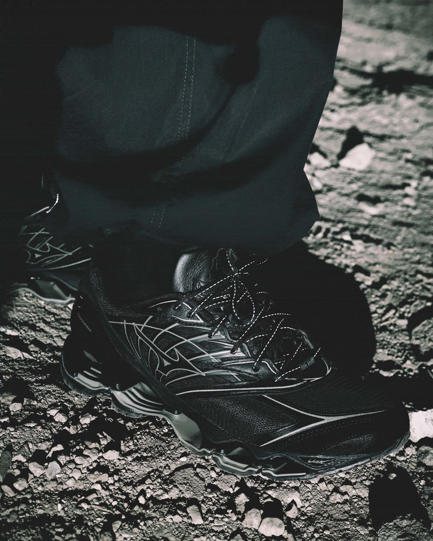 maharishi x Mizuno Wave Prophecy LS Black Olive 13