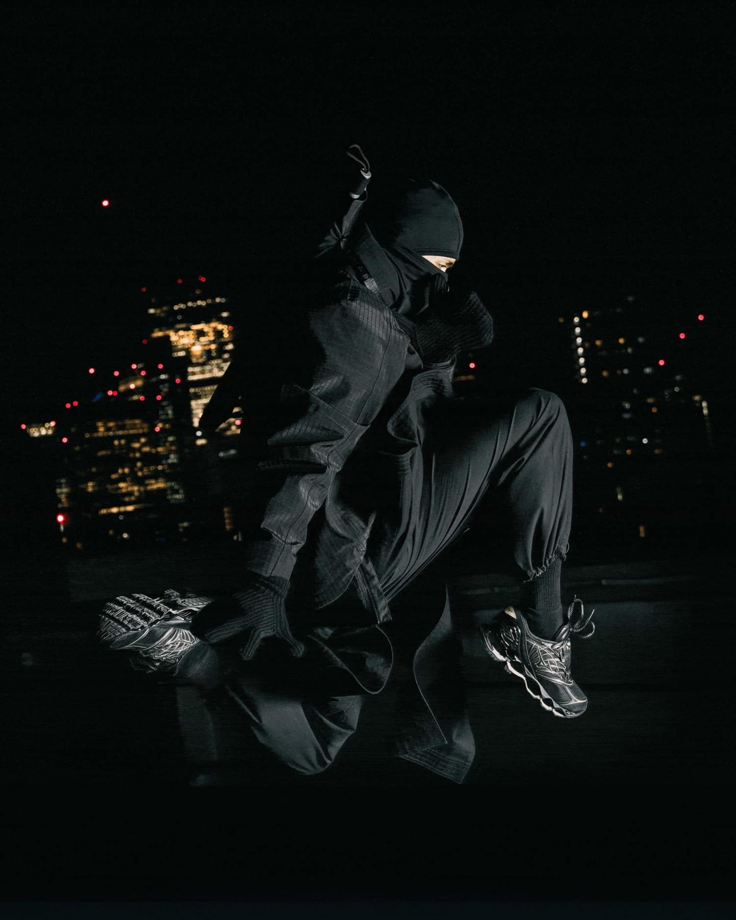 maharishi x Mizuno Wave Prophecy LS Black Olive 3