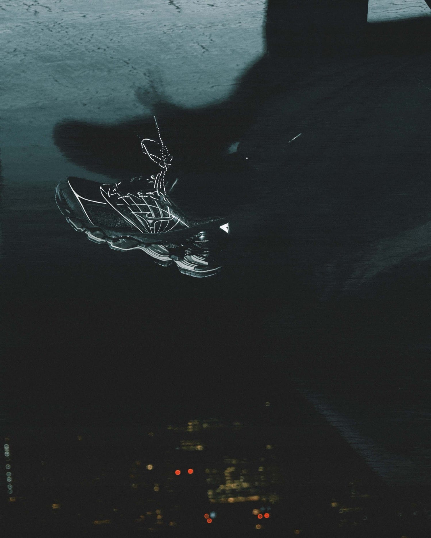maharishi x Mizuno Wave Prophecy LS Black Olive 6