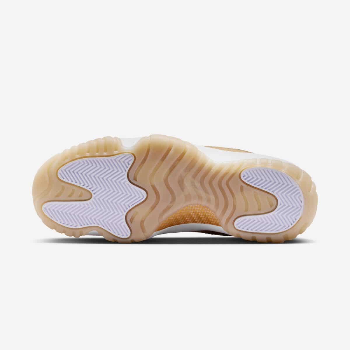 Air Jordan 11 Low Mothers Day AH7860-102 1