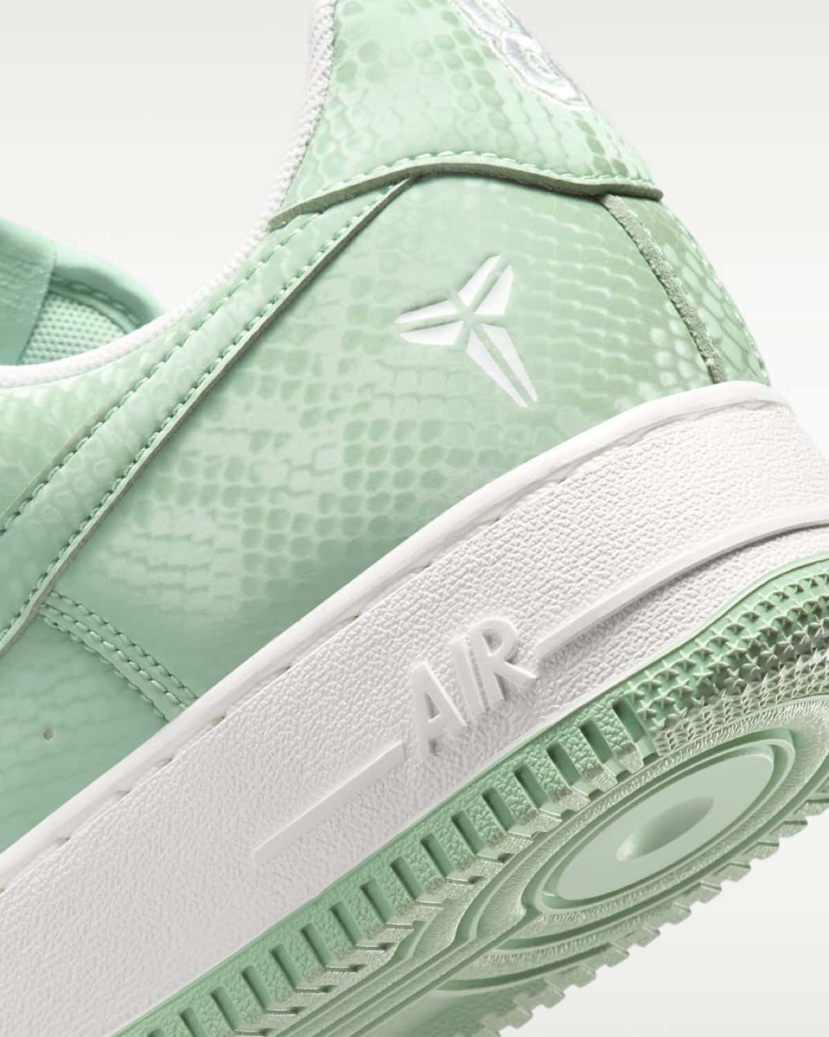 Kobe Bryant x Nike Air Force 1 Low Steam IB0018-005 8