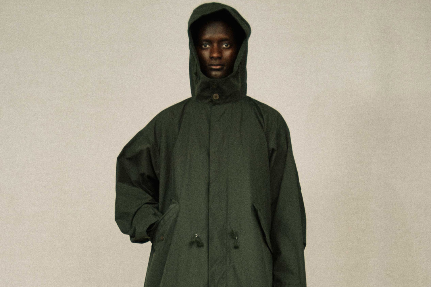 YOKO SAKAMOTO – obszerne sylwetki, japońska precyzja i minimalizm w najlepszym wydaniu