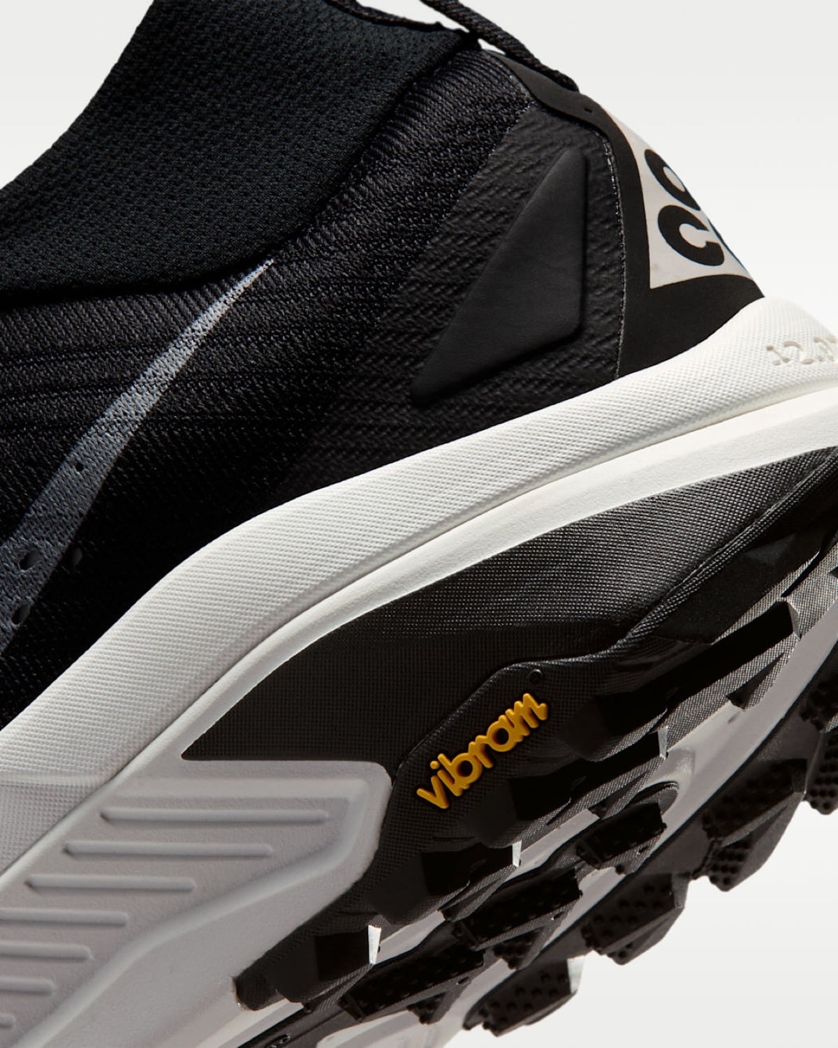 Nike ACG Zegama Black HV8113-001 8