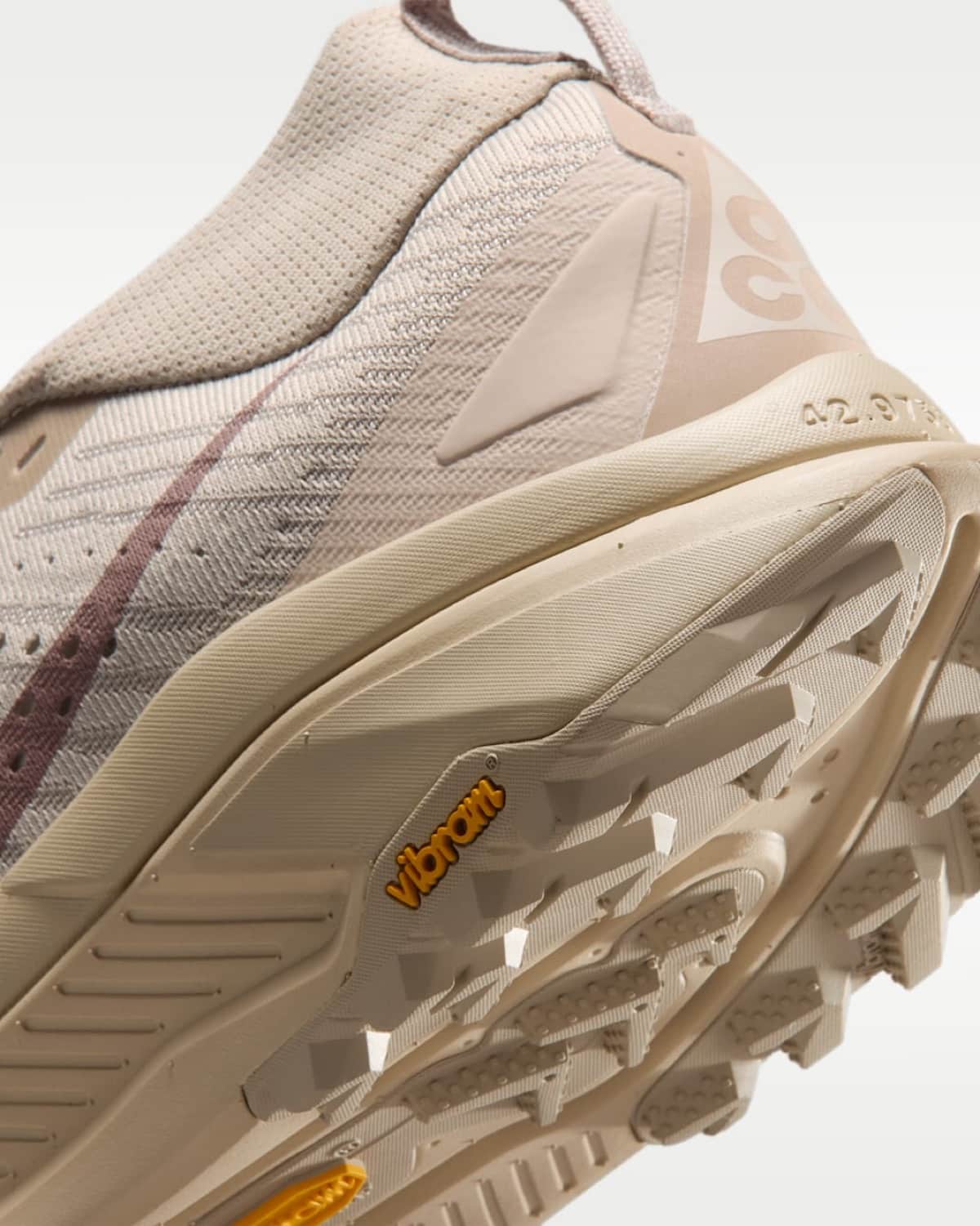 Nike ACG Zegama Cream Light Orewood Brown HV8113-200 8