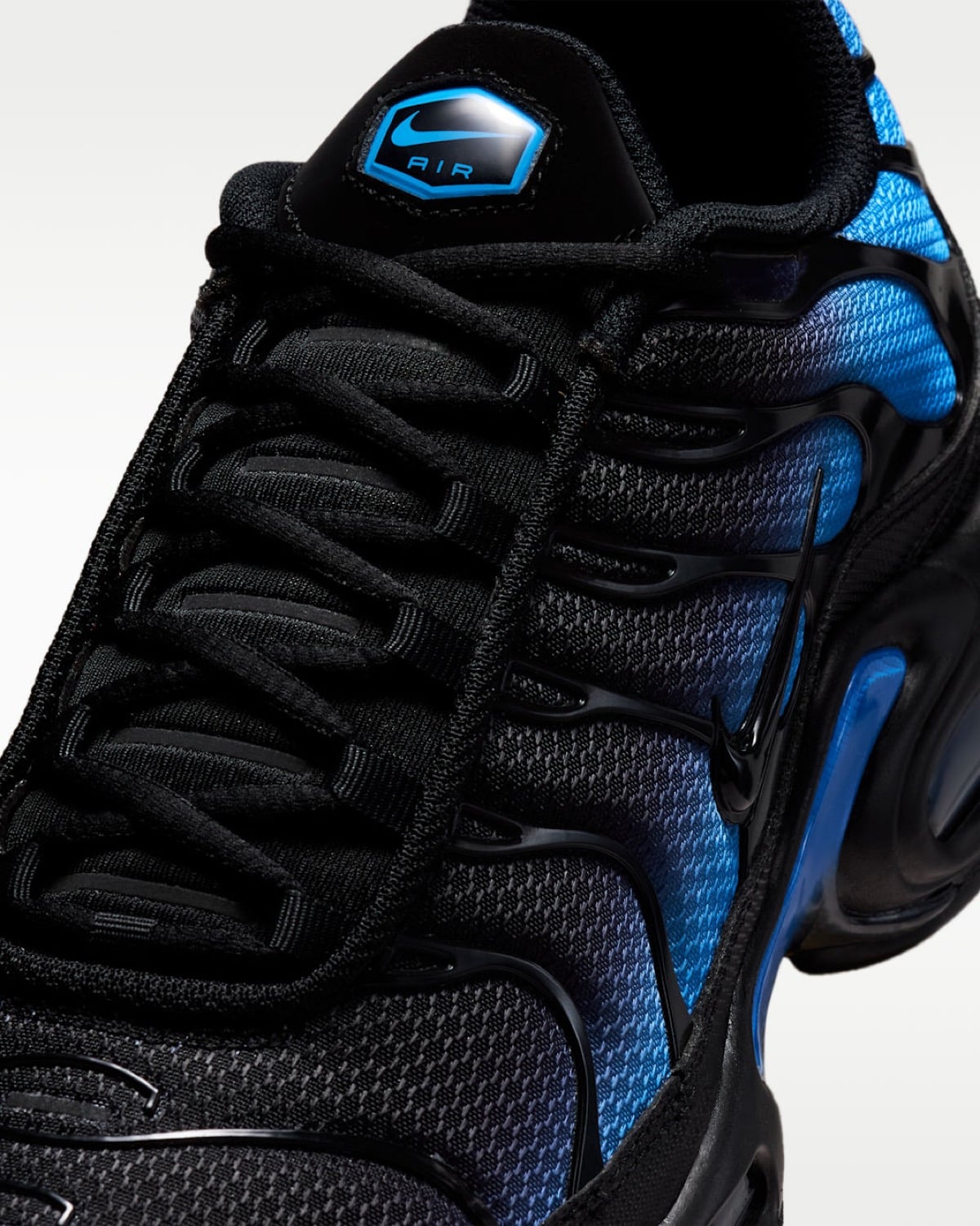 Nike Air Max Plus Black Blue Crystal DM0032-041 7