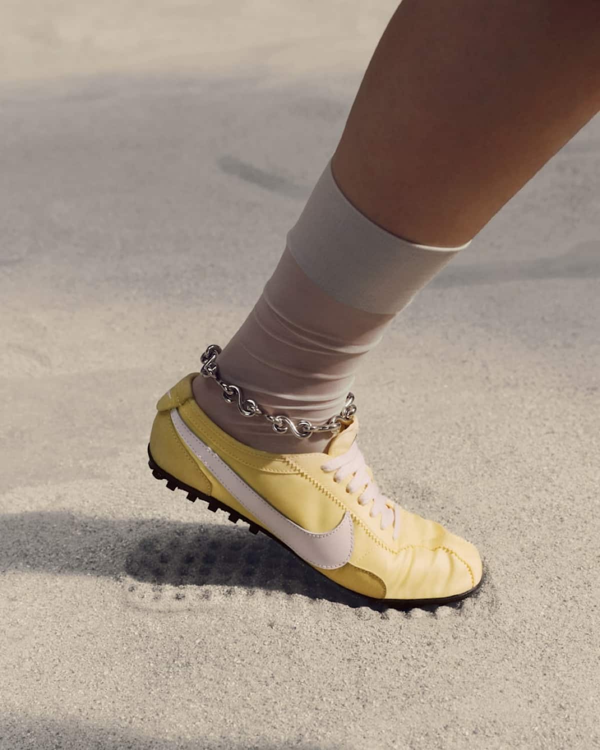 Nike Moon Shoe Soft Yellow IW0955-700 0