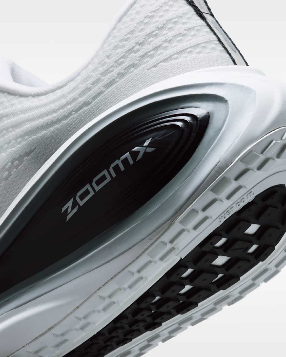 Nike Vomero Plus White Black II7181-102 8