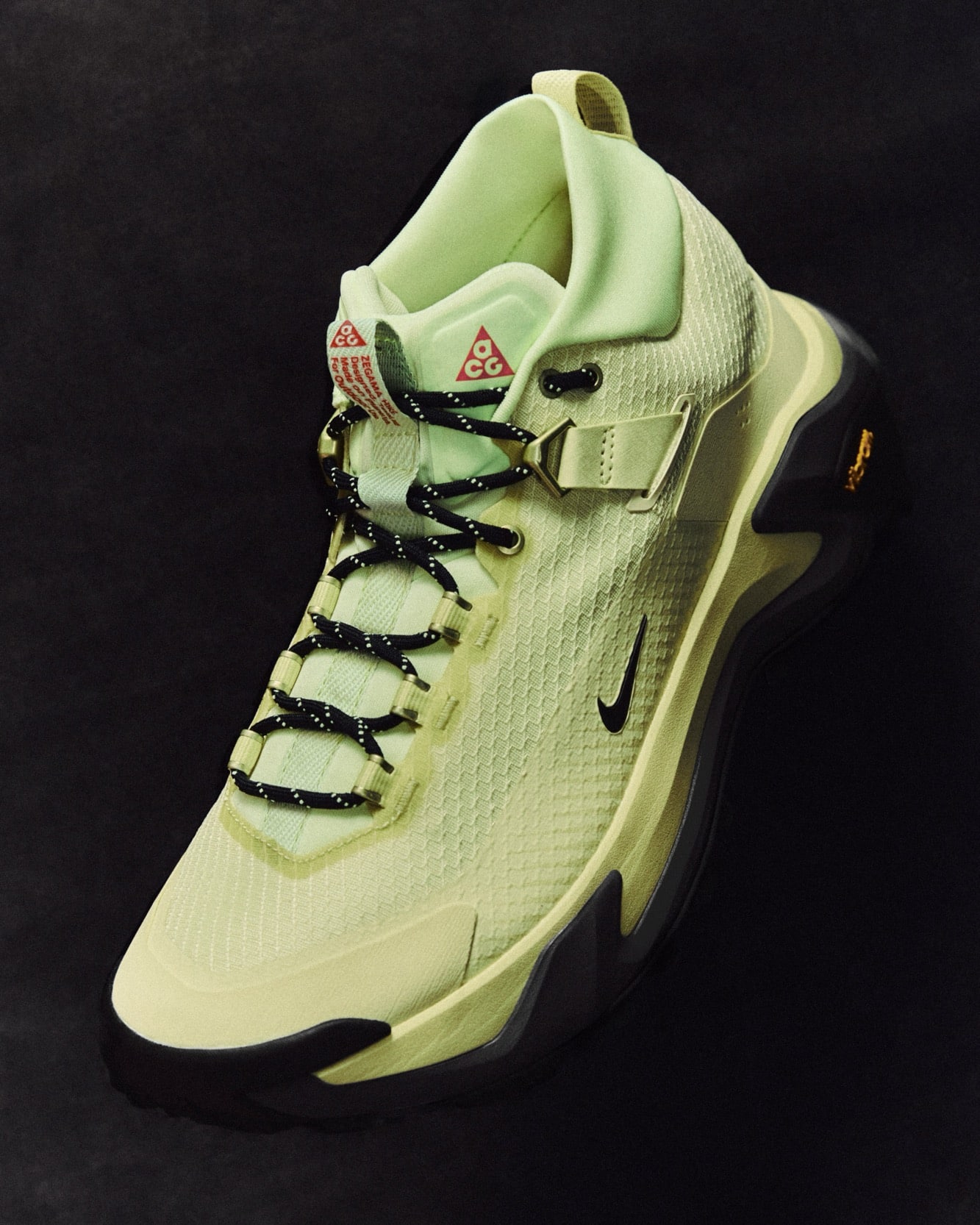 Premiera Nike ACG Zegama Hike 2