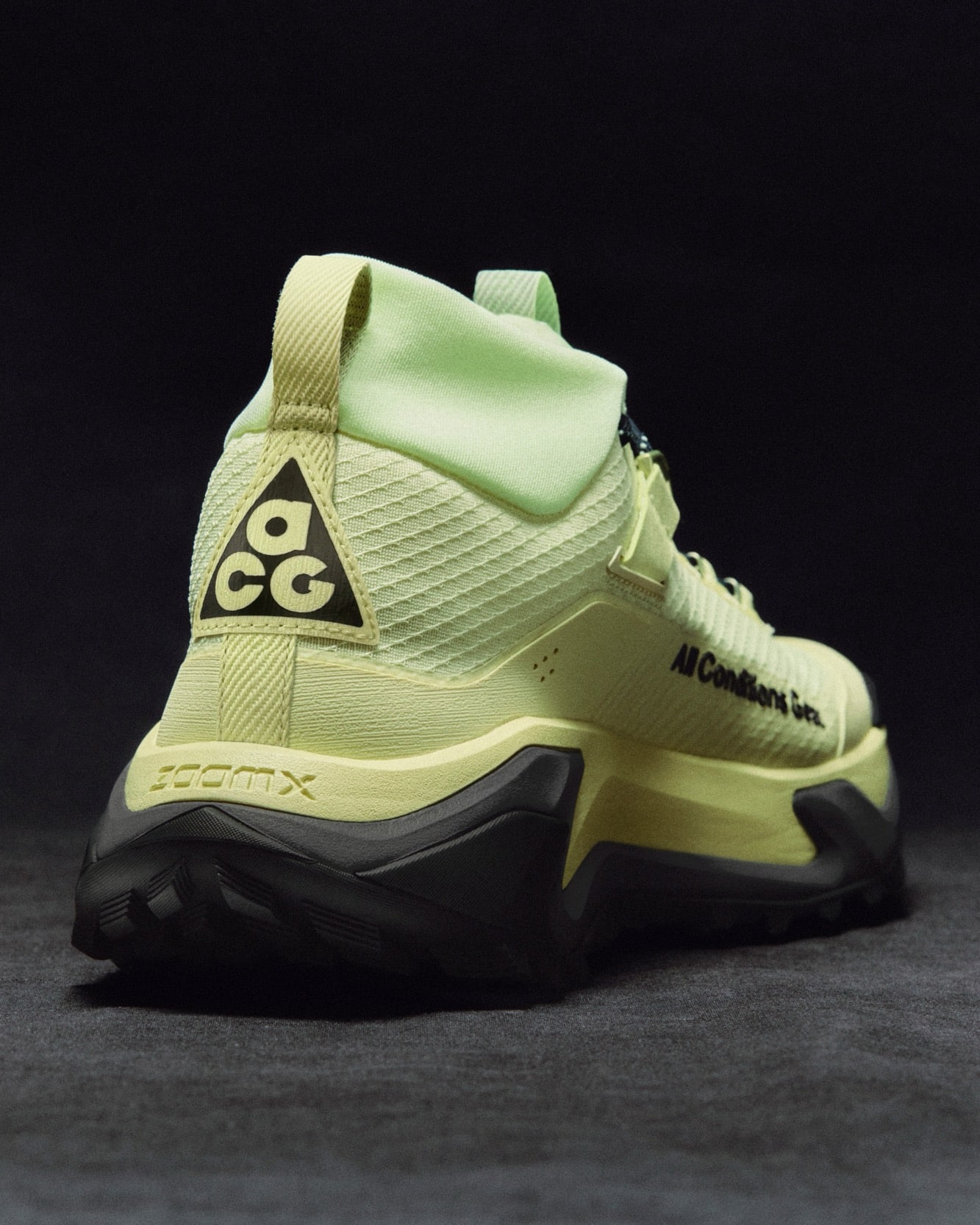 Premiera Nike ACG Zegama Hike 4