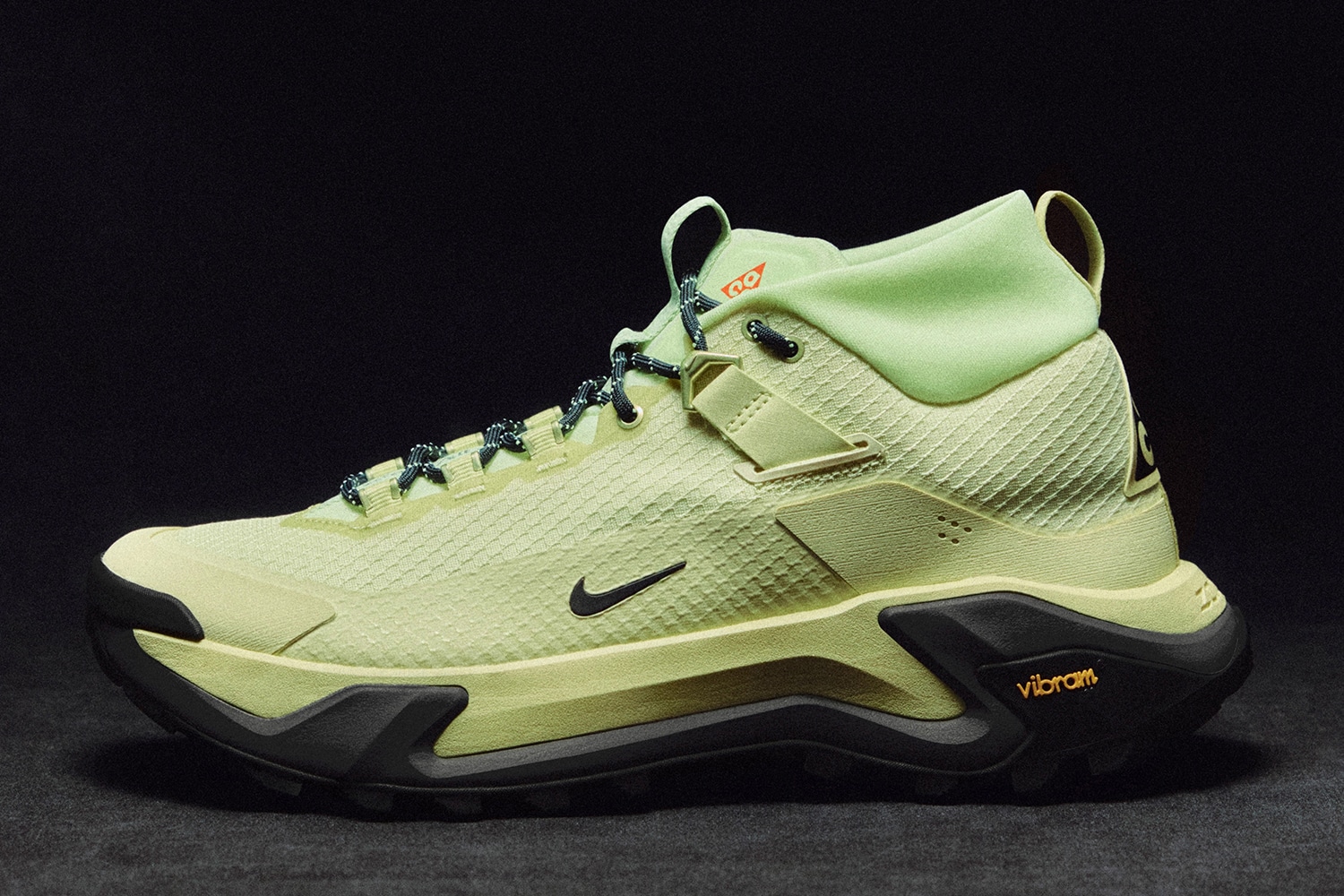 ACG Zegama Hike – Lekki but do hikingu, który zmienia zasady gry