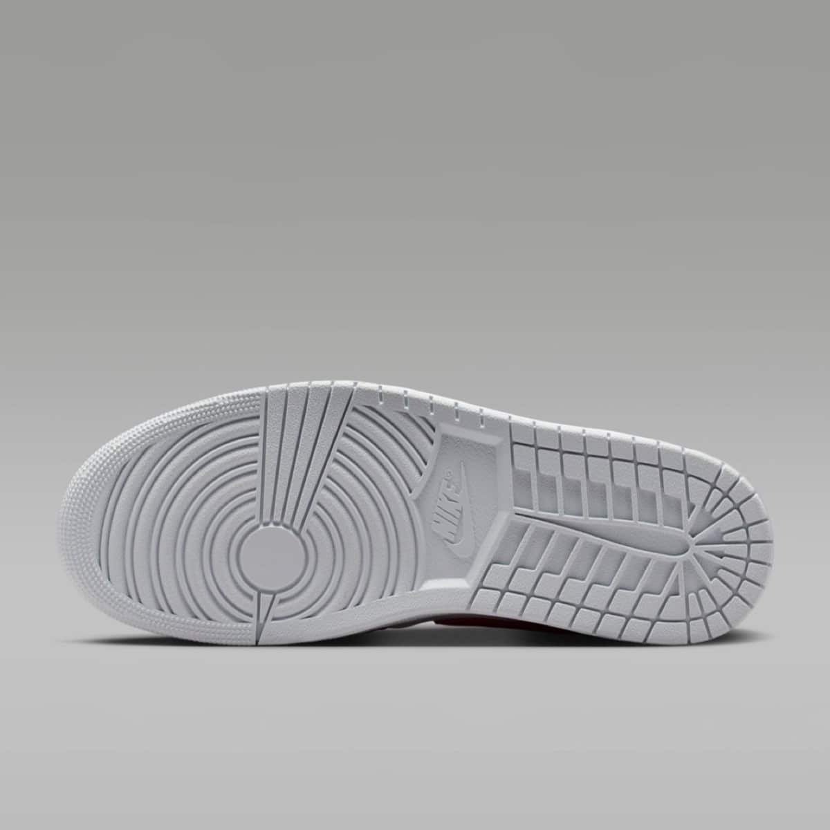Air Jordan 1 Low Chile Red II9813-600 1