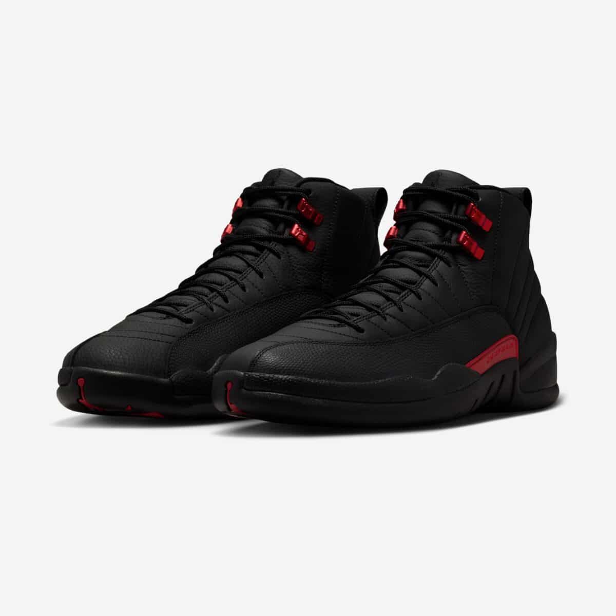 Air Jordan 12 Bloodline CT8013-003 4