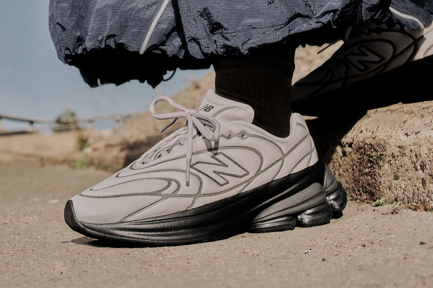 New Balance 5030 „Raincloud/Black Metallic” – klasyczna technologia w nowoczesnej odsłonie