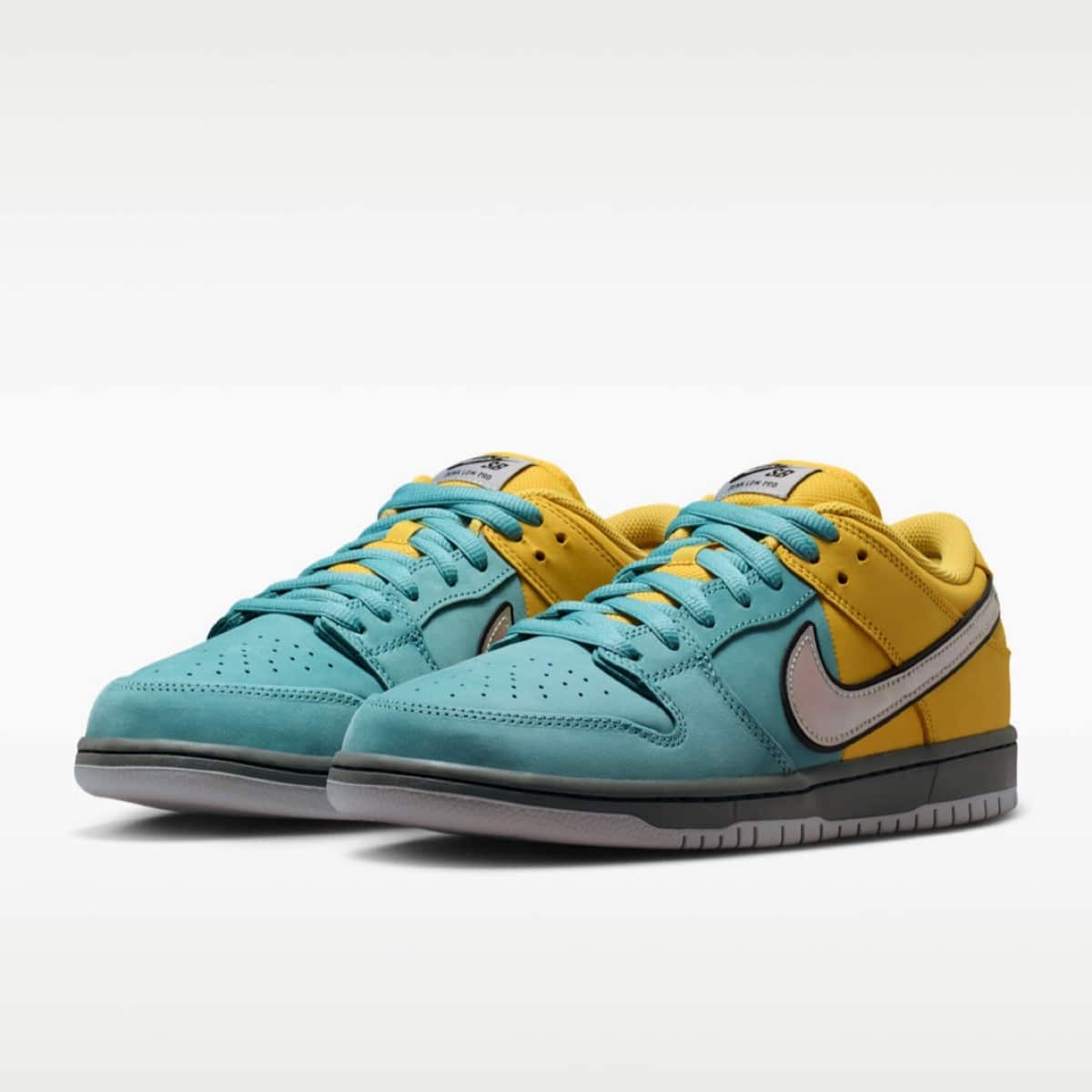 Nike SB Dunk Low Muni Fast Pass IR1888-700 4