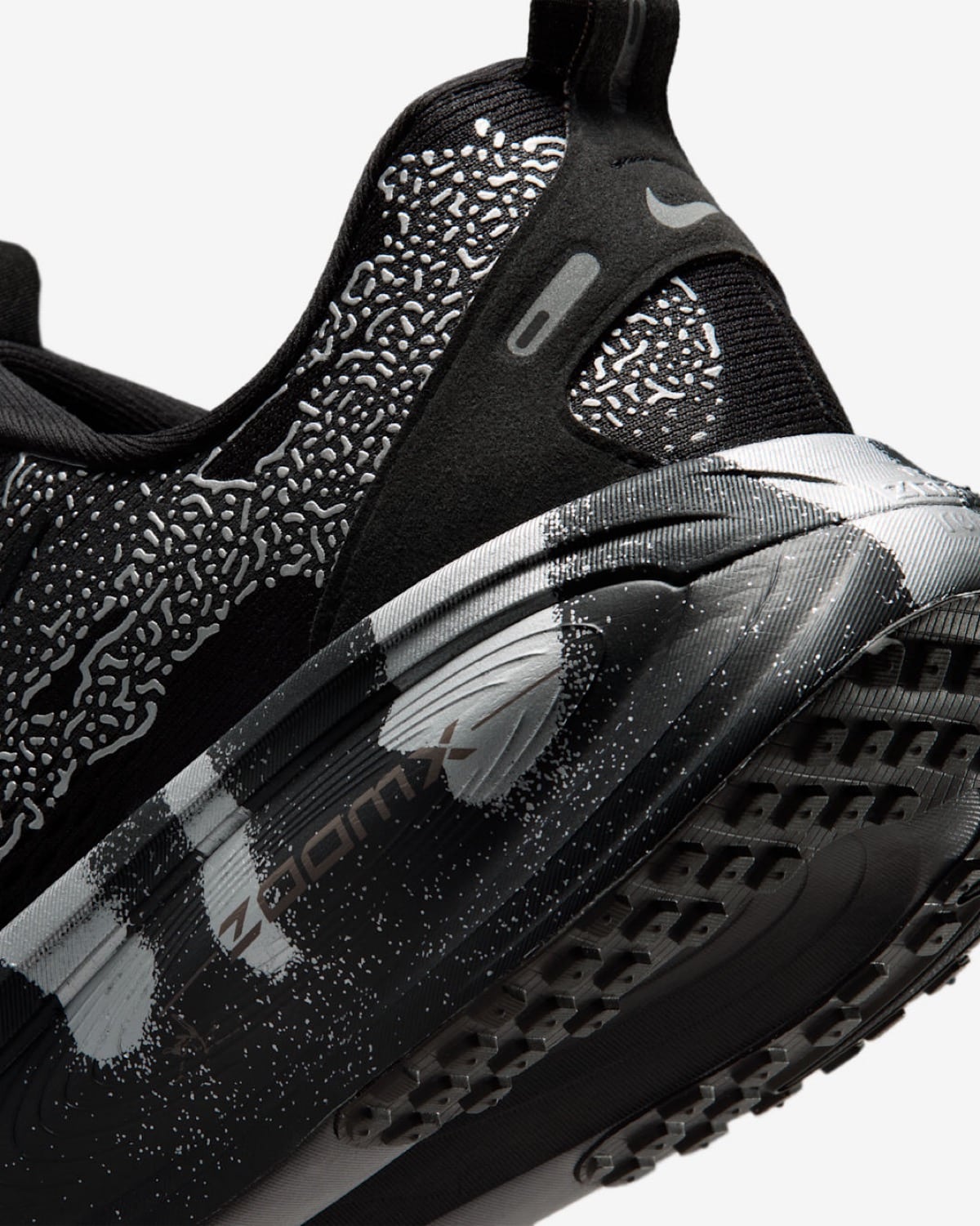 Nike Vomero 18 DSRPT Iron Grey IQ3925-001 8