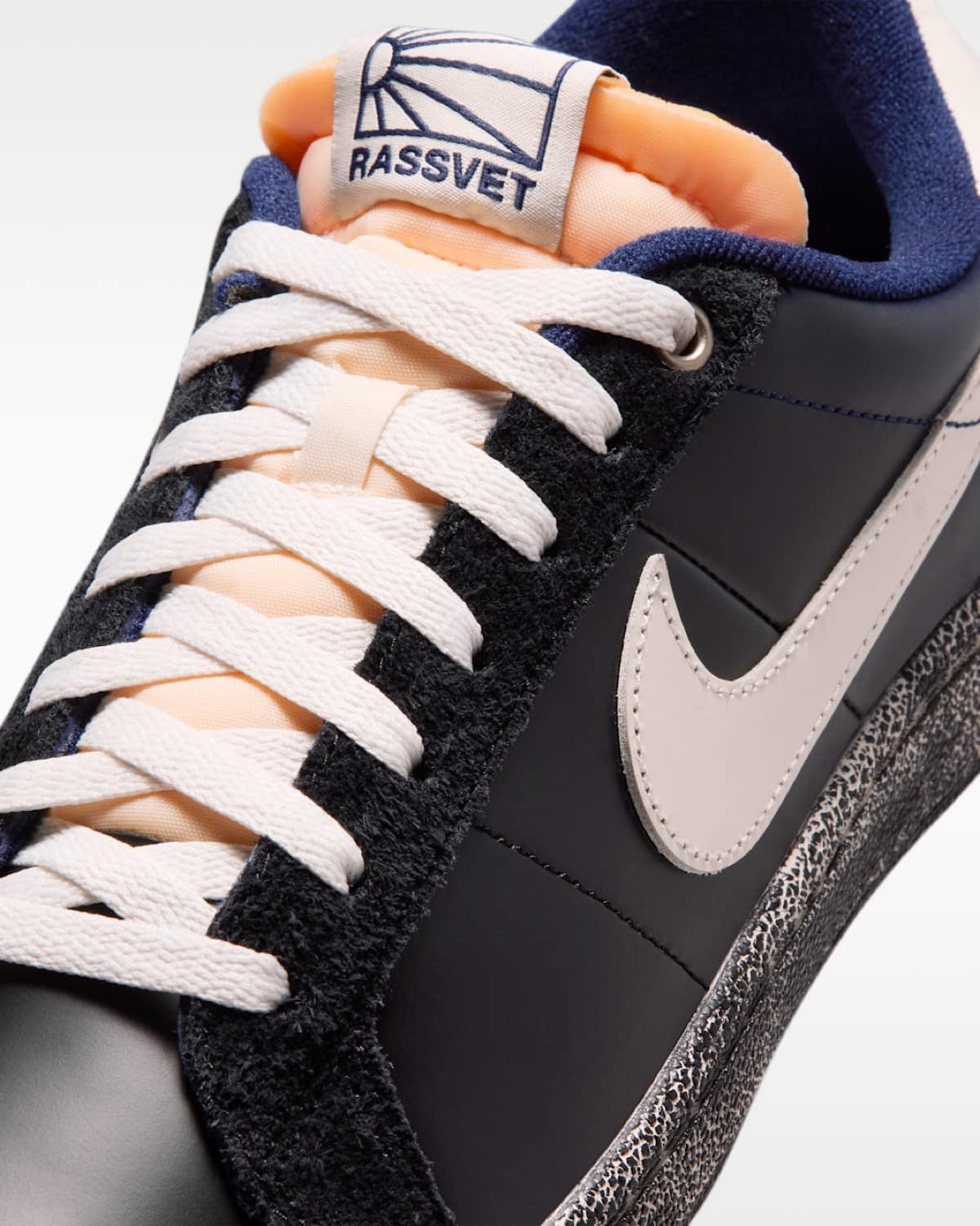 Rassvet x Nike SB Tennis Classic IO9846-400 8