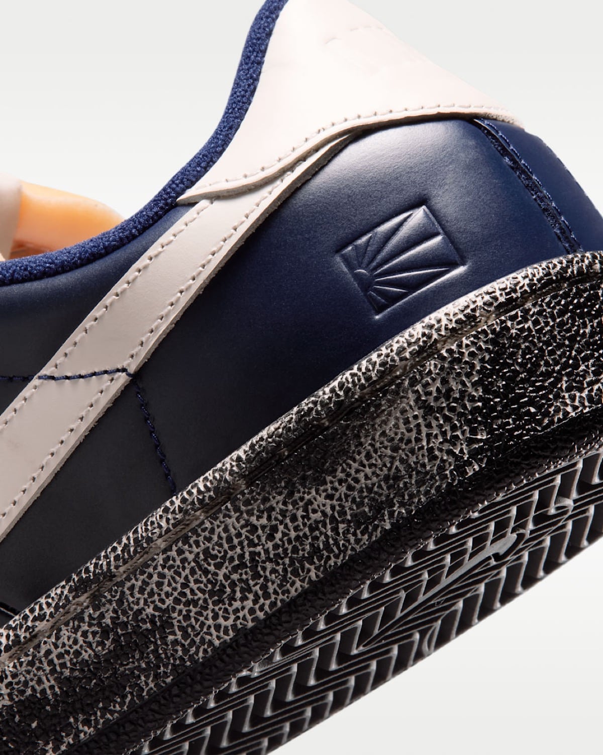 Rassvet x Nike SB Tennis Classic IO9846-400 9