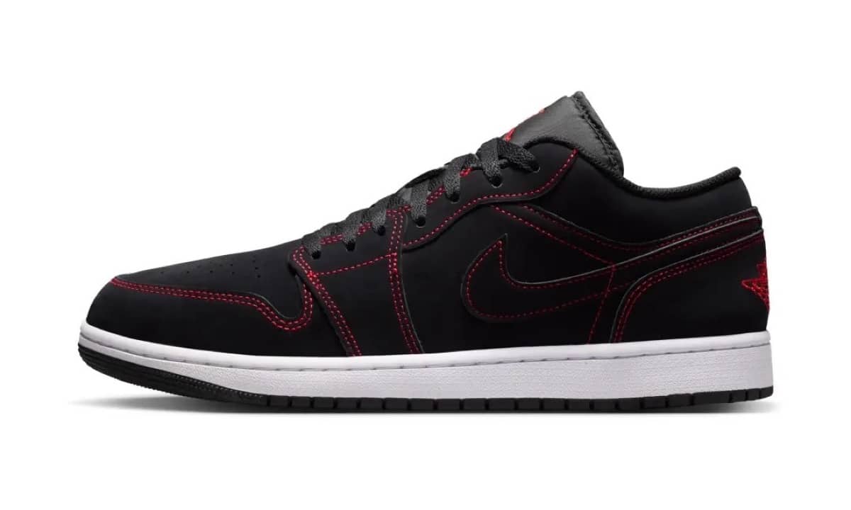 Air Jordan 1 Low Bloodline 553558-076 2