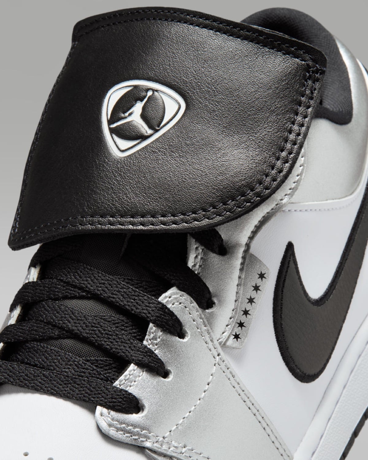 Air Jordan 1 Low Tiempo Metallic Silver IR2278-100 7