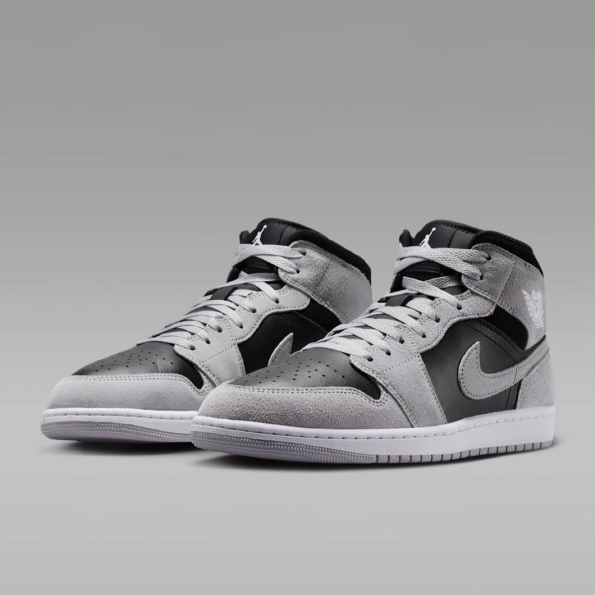 Air Jordan 1 Mid Light Smoke Grey Black DQ8426-008 4