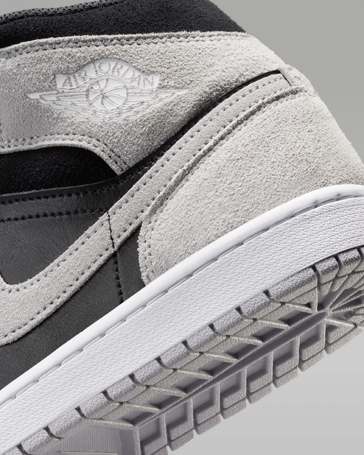 Air Jordan 1 Mid Light Smoke Grey Black DQ8426-008 8
