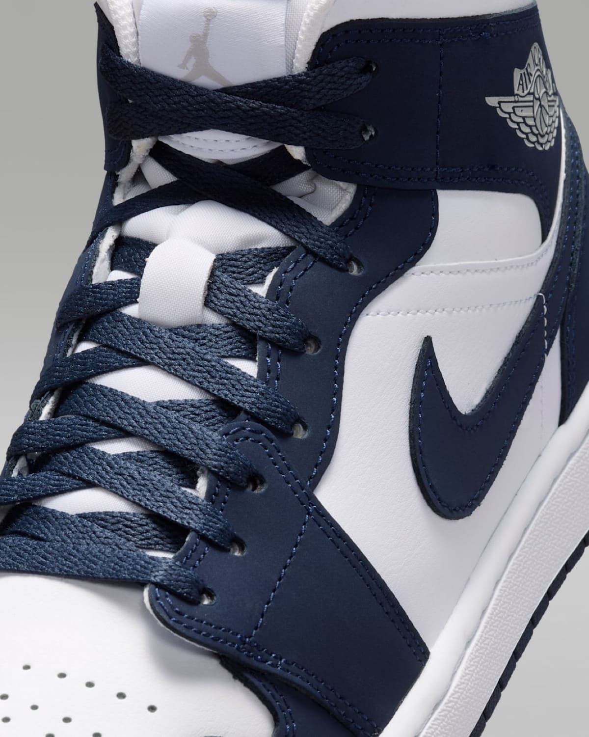 Air Jordan 1 Mid Obsidian White IV6046-400 7