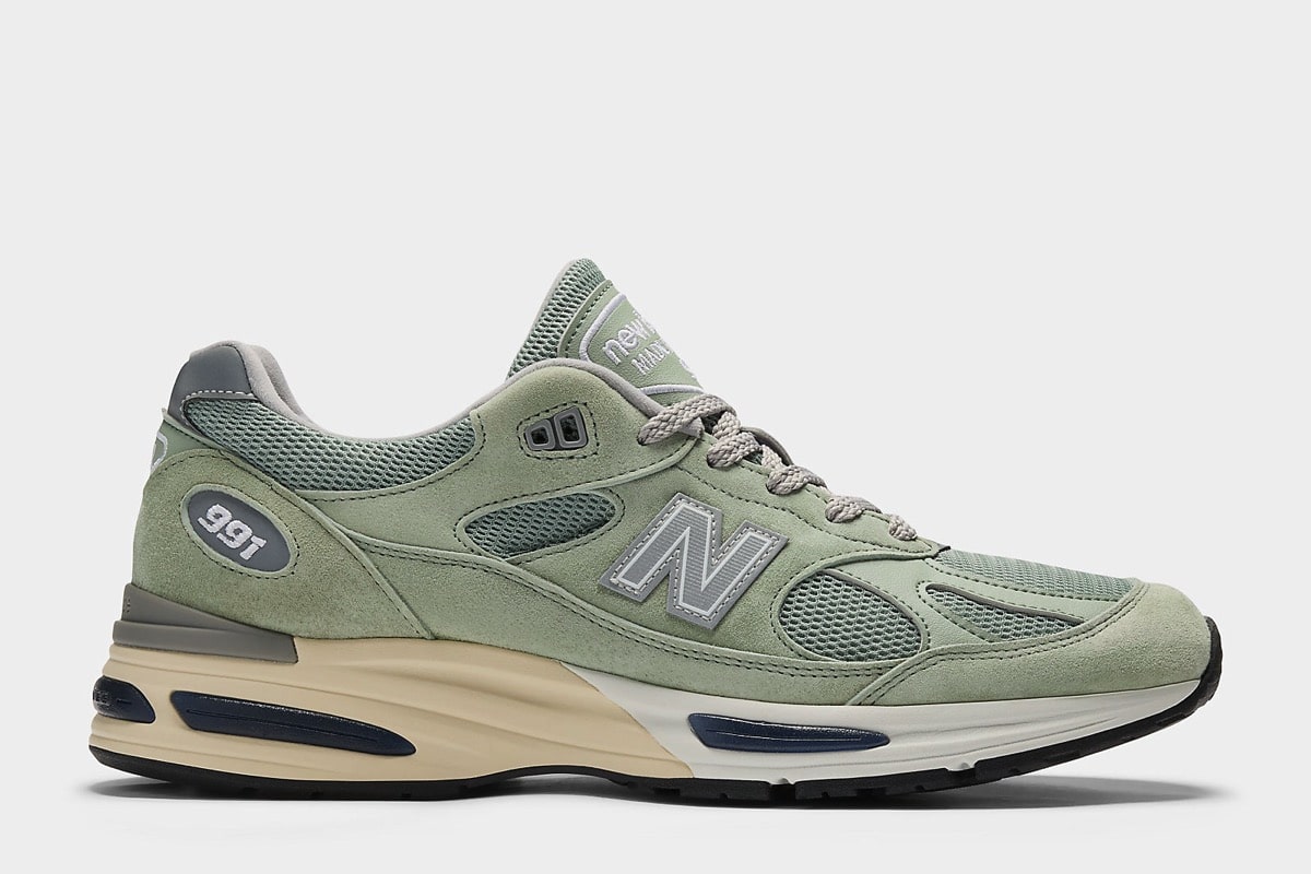Szałwia, krem i granat – New Balance 991v2 „Sea Glass” udowadnia, iż mniej znaczy więcej