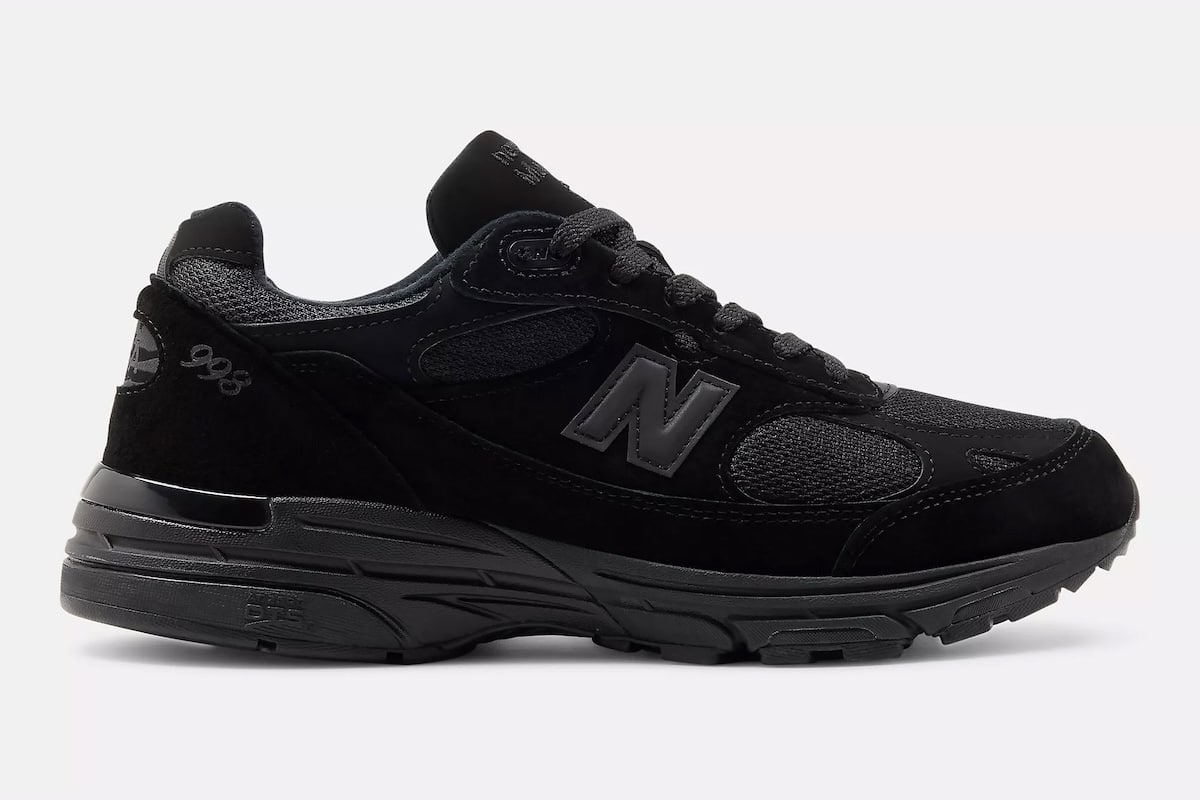 New Balance 993 „Triple Black Suede” – monochromatyczna edycja kultowego modelu