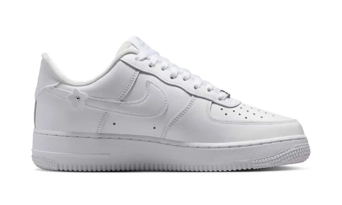 Nike Air Force 1 Low Floral Pack White IR8637-100 3