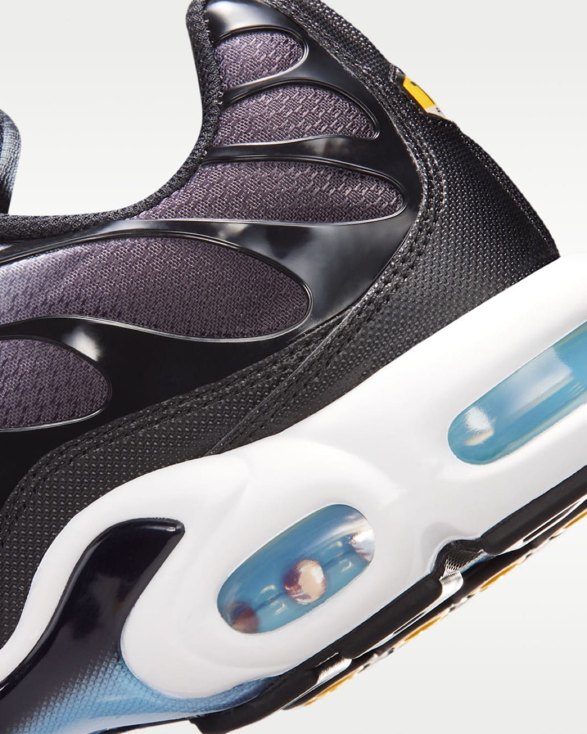 Nike Air Max Plus Black Football Blue DM0032-042 8