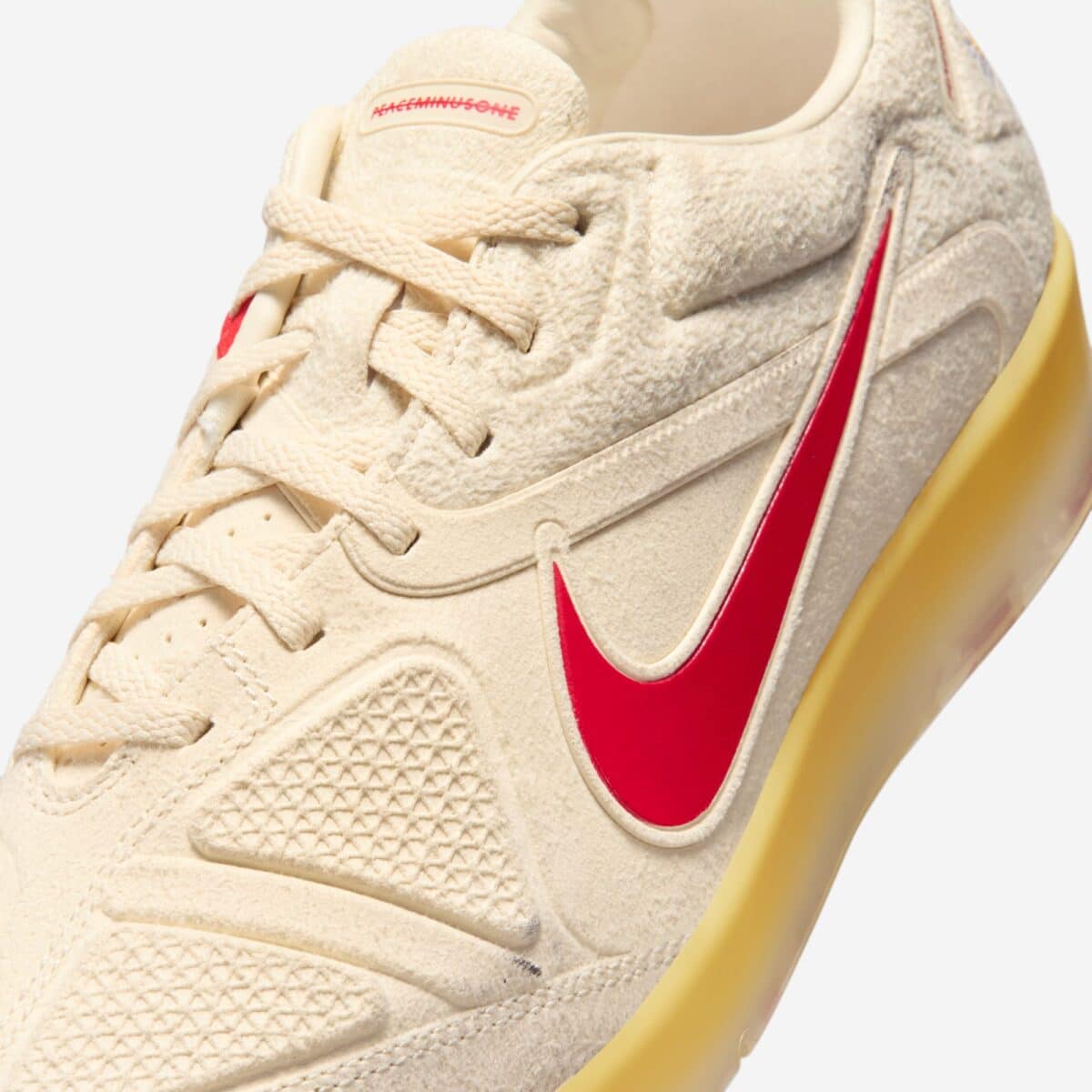 PEACEMINUSONE x Nike Cryoshot CTR360 Natural University Gold HQ1460-100 8