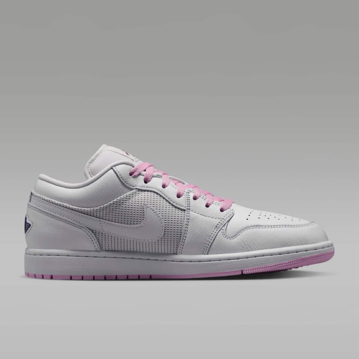 Air Jordan 1 Low Comic Summit White IO2048-100 3