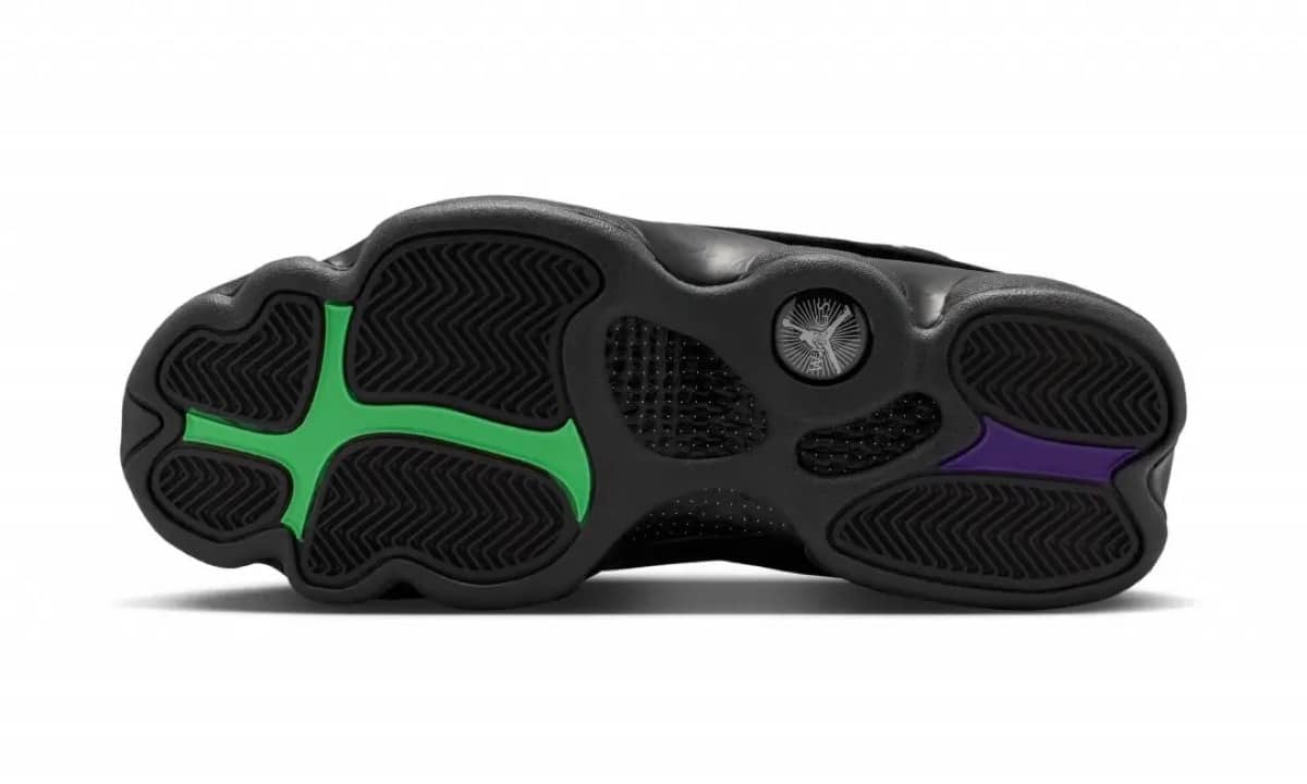 Air Jordan 13 Wings IX1872-001 1
