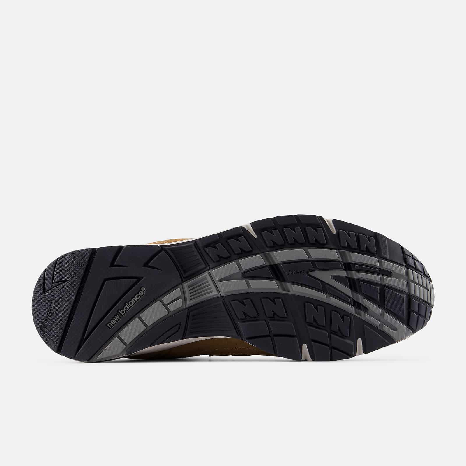 New Balance 991V1 Luxe Suede Dijon M991CM1 1